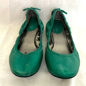 6.5 Kelly Green Cole Haan ballet flat
